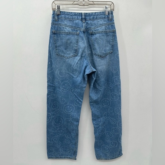 FOREVER 21 Smiley face high waisted straight leg woman's jean.  26 - Picture 2 of 14